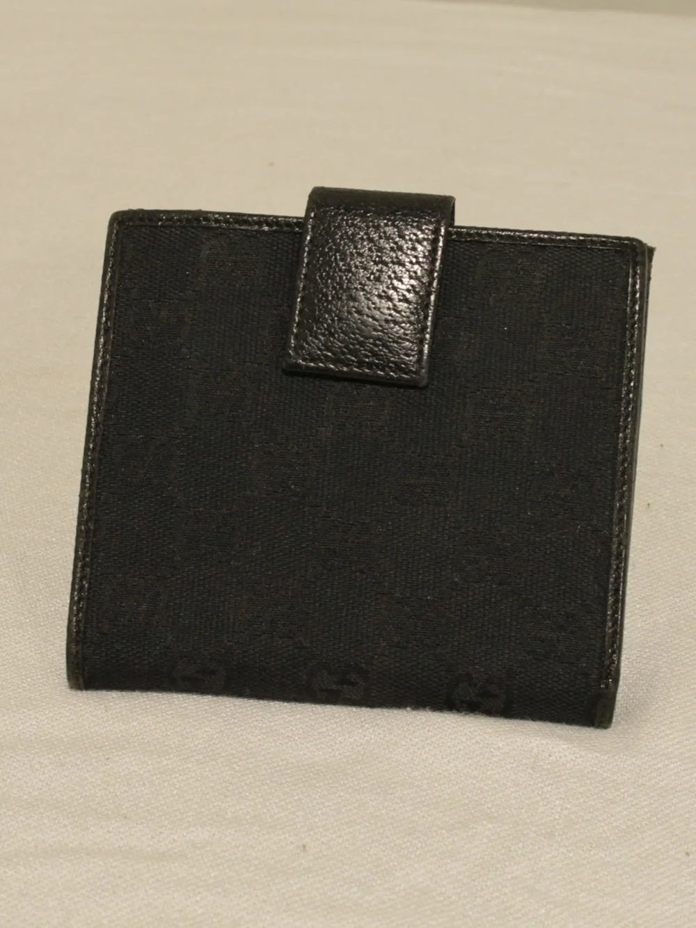 Gucci Men's Black GG Canvas Wallet with Silver Hardware